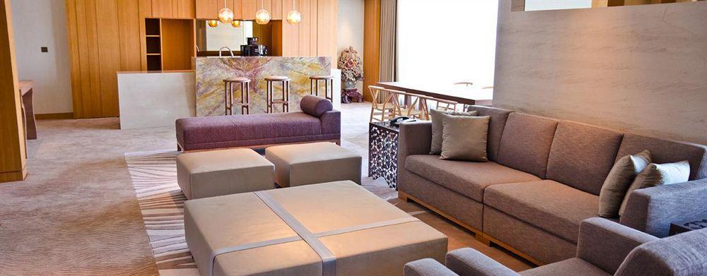 Millennium Hotel Taichung Exteriör bild The Living Room