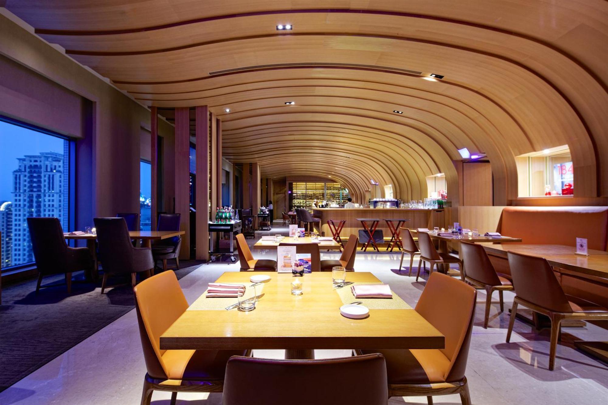 Millennium Hotel Taichung Exteriör bild The interior of the restaurant