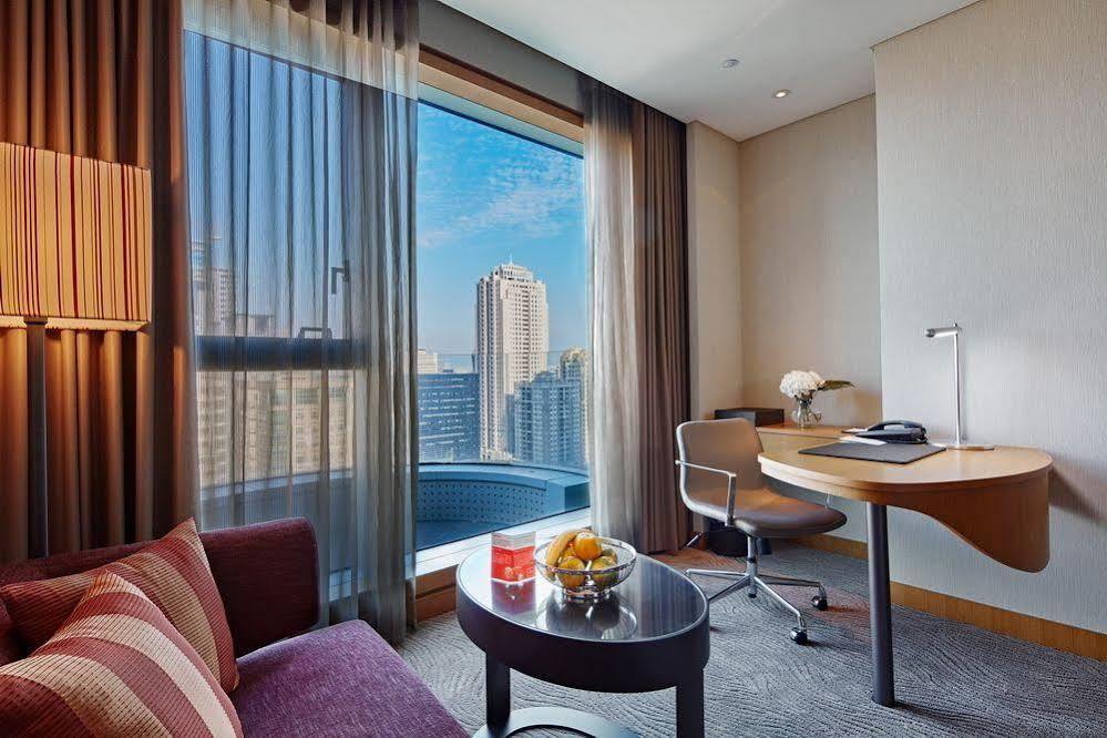 Millennium Hotel Taichung Exteriör bild A room at the hotel